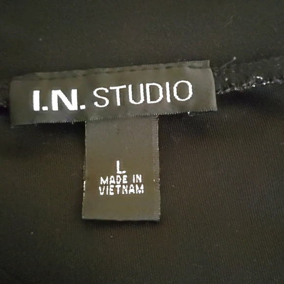 I.N. Studio Layered Ruffled Top Black & Gray Wide Band Boat Neck Women L - Picture 6 of 11